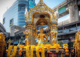 THÁI LAN RỰC RỠ